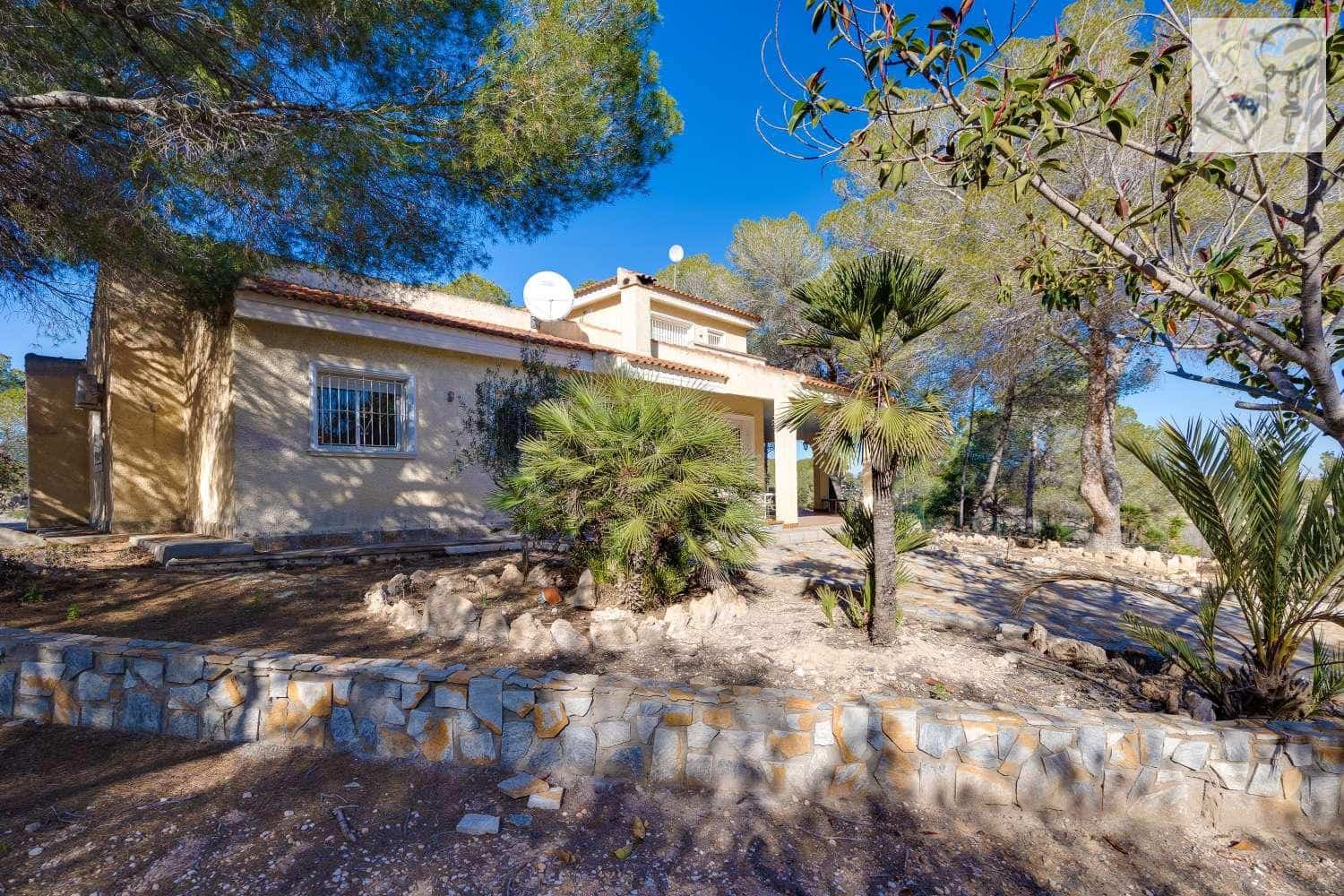 4 chambre Finca/Maison de Campagne à vendre à Torrevieja avec piscine garage - 517 000 € (Ref: 8786032)