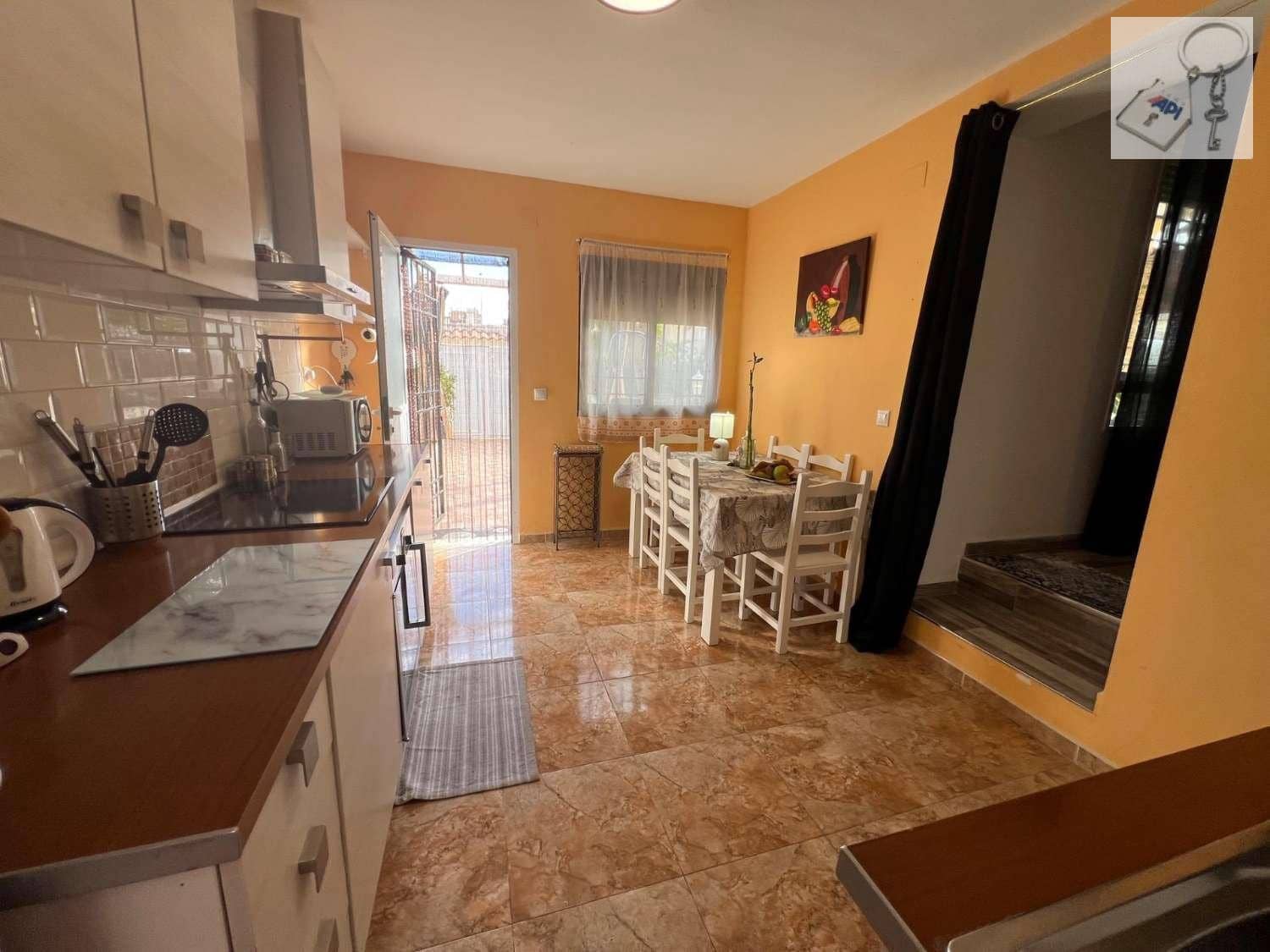 4 camera da letto Villetta a Schiera in vendita in Aguas Nuevas con garage - 238.000 € (Rif: 8884032)