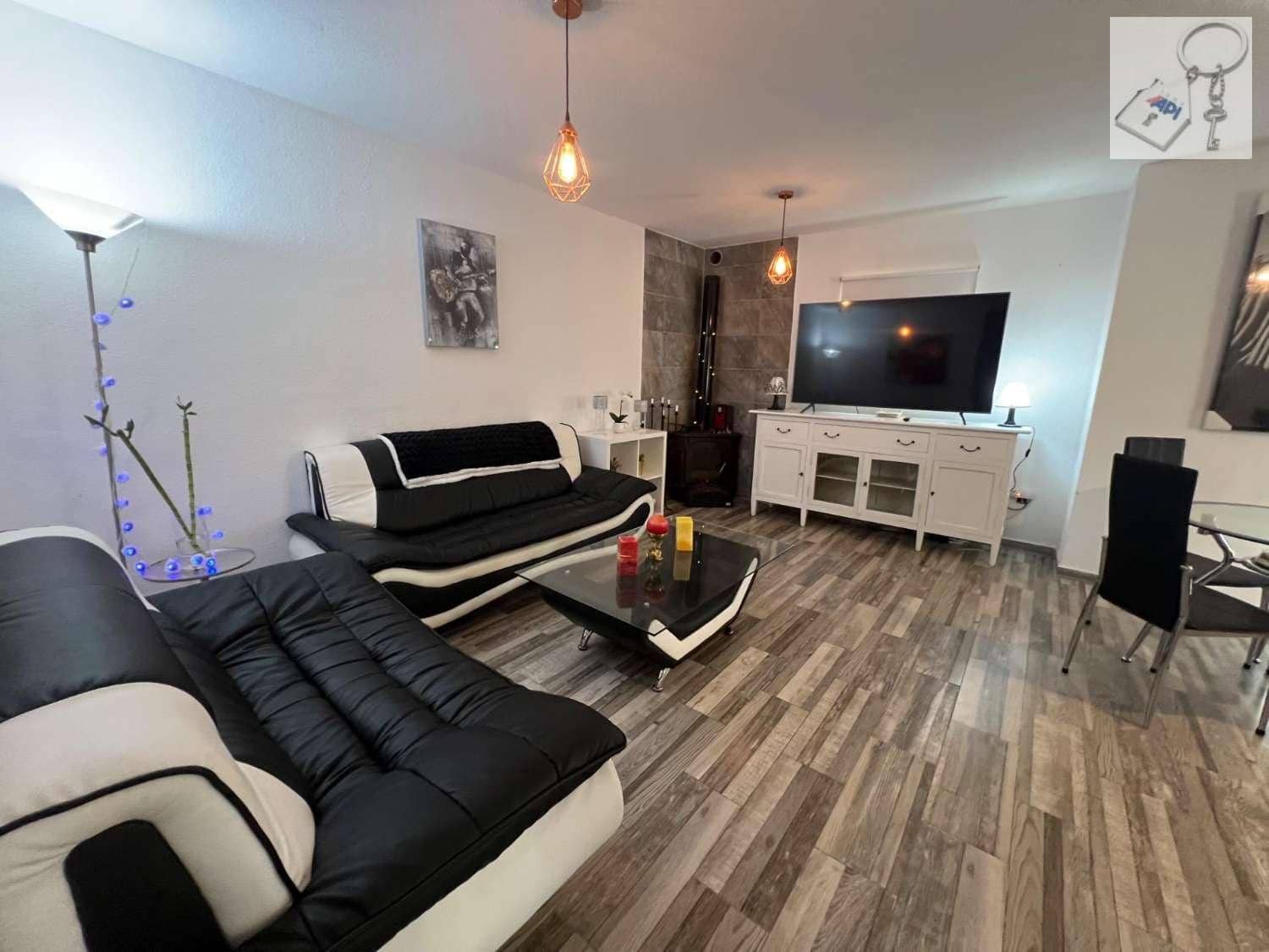 4 camera da letto Villetta a Schiera in vendita in Aguas Nuevas con garage - 238.000 € (Rif: 8884032)