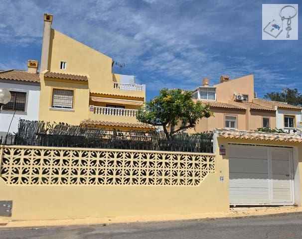 4 makuuhuone Asunto myytävänä paikassa Aguas Nuevas, Torrevieja mukana 
autotalli - 259 000 € (Ref: 8884032)