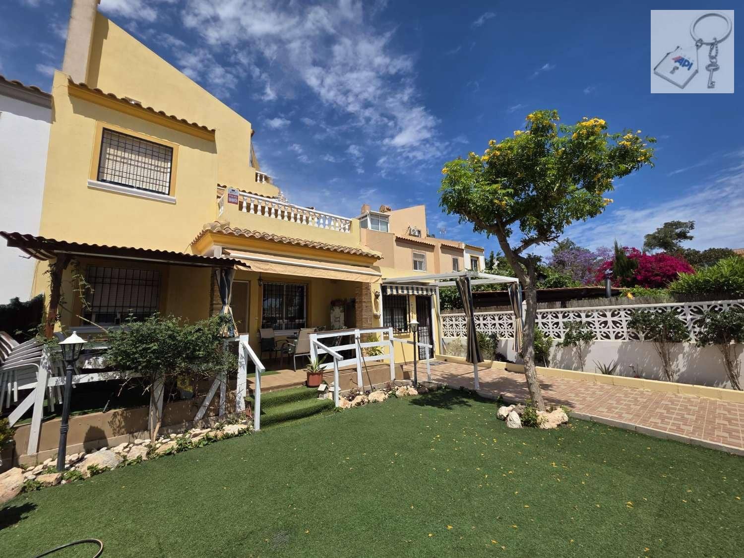 4 camera da letto Villetta a Schiera in vendita in Aguas Nuevas con garage - 238.000 € (Rif: 8884032)