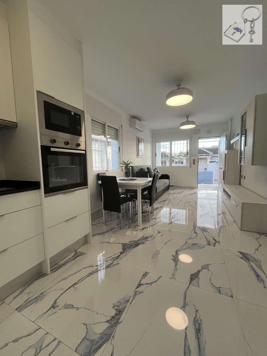 2 soveværelse Bungalow til salg i El Chaparral med garage - € 177.000 (Ref: 8907125)