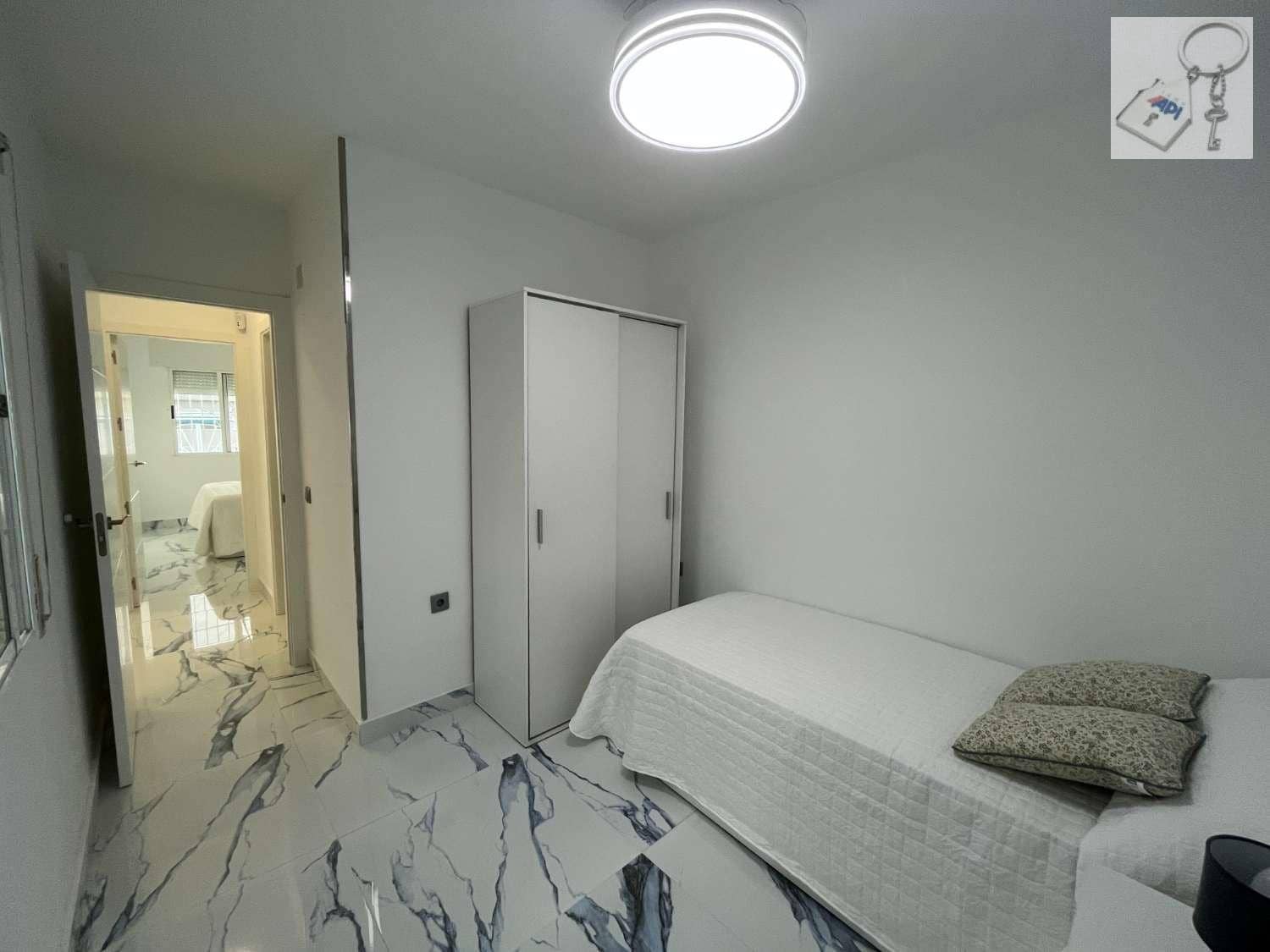 2 soveværelse Bungalow til salg i El Chaparral med garage - € 177.000 (Ref: 8907125)