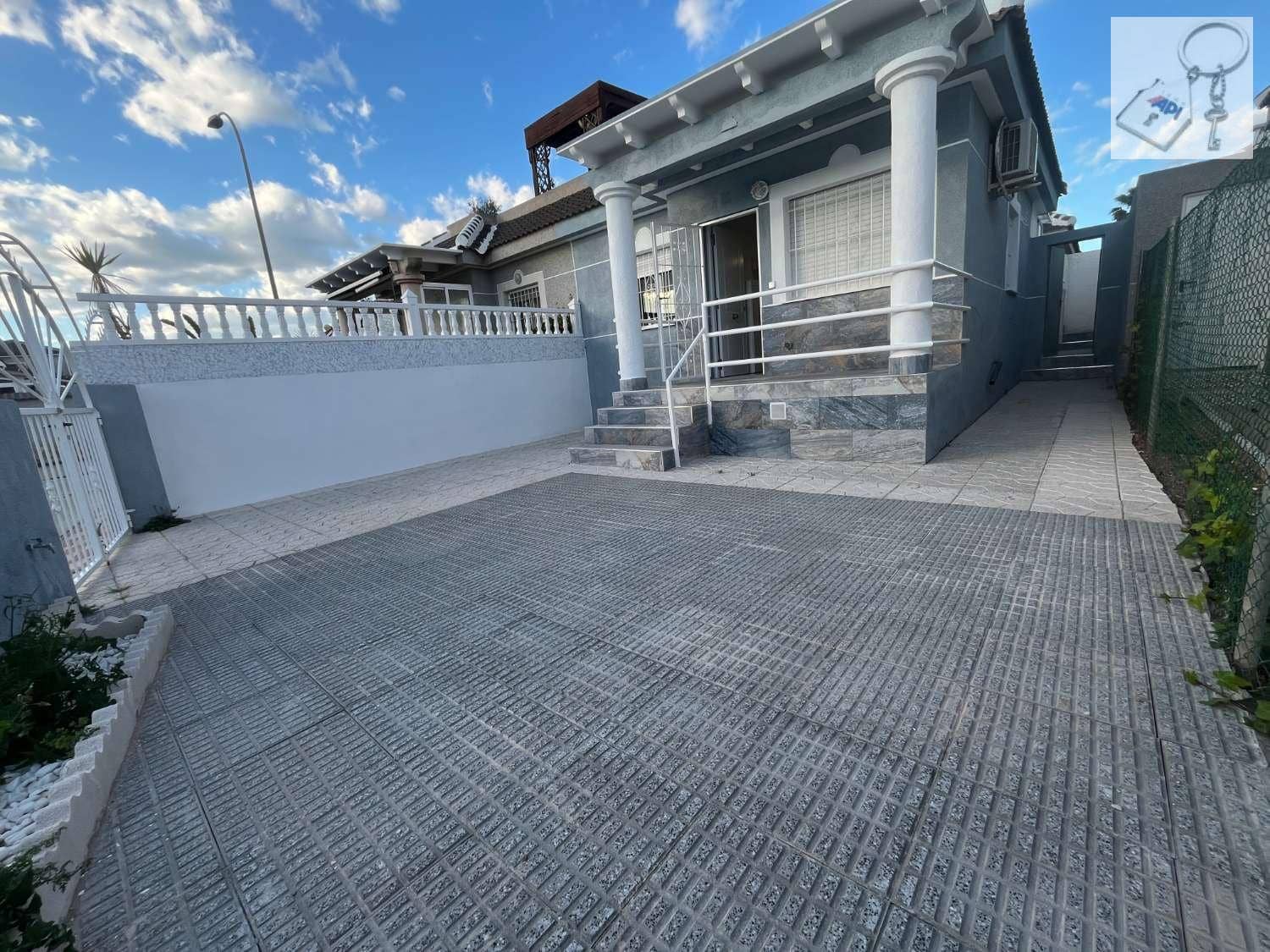 2 soveværelse Bungalow til salg i El Chaparral med garage - € 177.000 (Ref: 8907125)