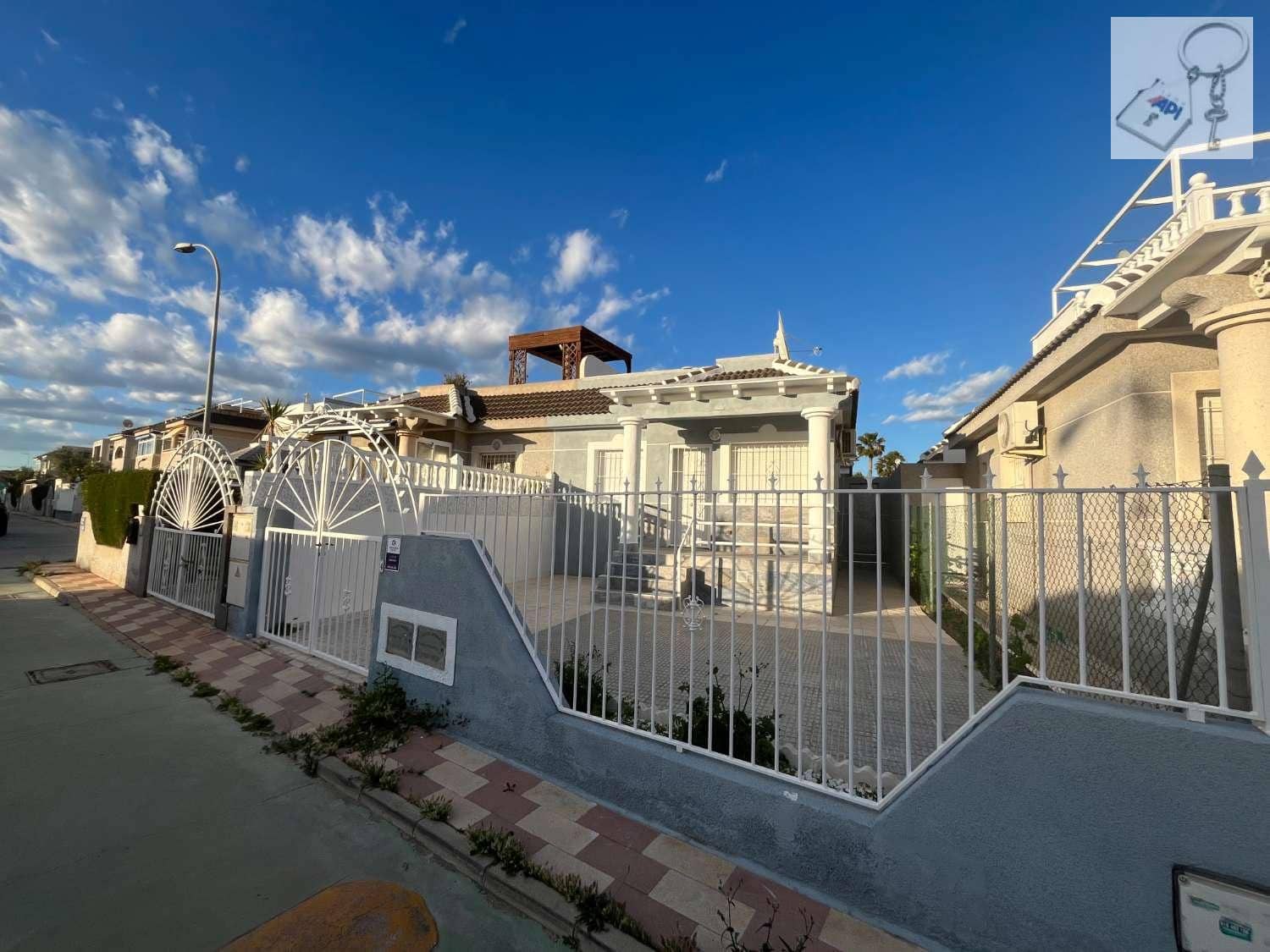 2 soveværelse Bungalow til salg i El Chaparral med garage - € 177.000 (Ref: 8907125)