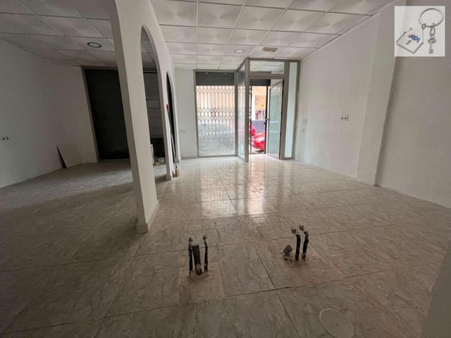 Commercial for sale in Las Piscinas Naturales, Torrevieja - € 79,900 (Ref: 8942655)