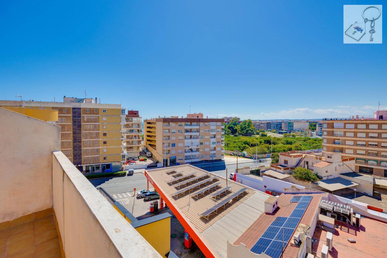 2 Zimmer Penthouse zu verkaufen in Torrevieja - 145.969 € (Ref: 8975776)