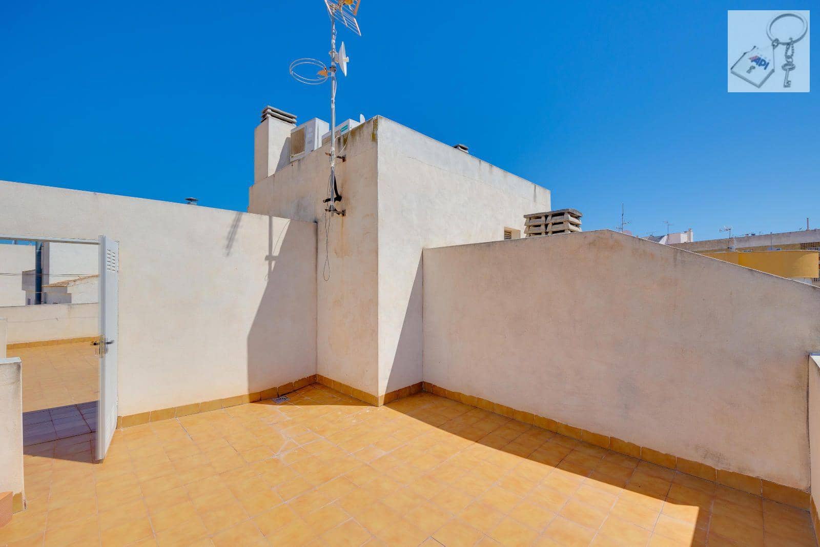 2 Zimmer Penthouse zu verkaufen in Torrevieja - 145.969 € (Ref: 8975776)