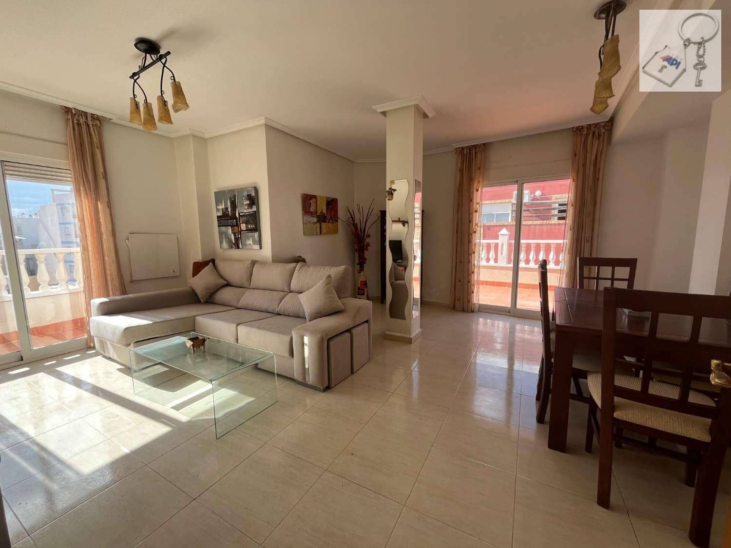 4 bedroom Beach Apartment for rent in Torrevieja - € 1,500 (Ref: 8980093)