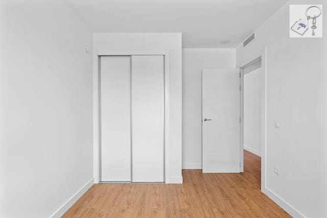 2 soverom Leilighet til salgs i Orihuela med svømmebasseng - € 359 000 (Ref: 8980556)