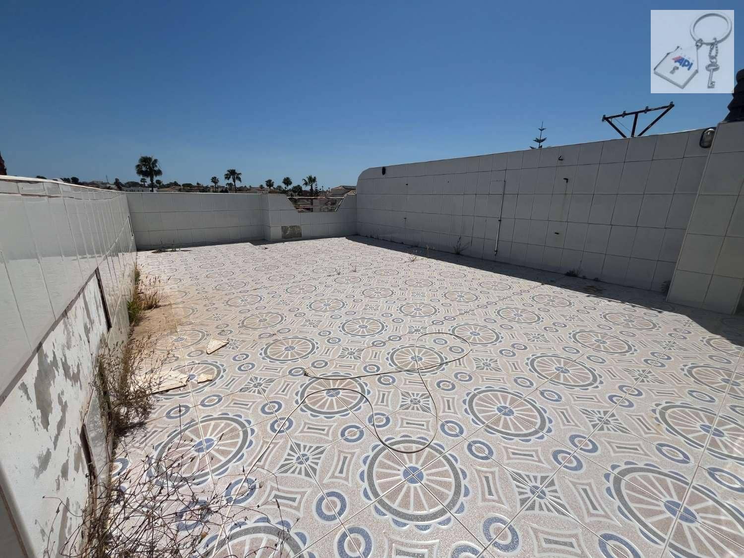 2 bedroom Beach Apartment for sale in El Chaparral - € 135,000 (Ref: 9024045)