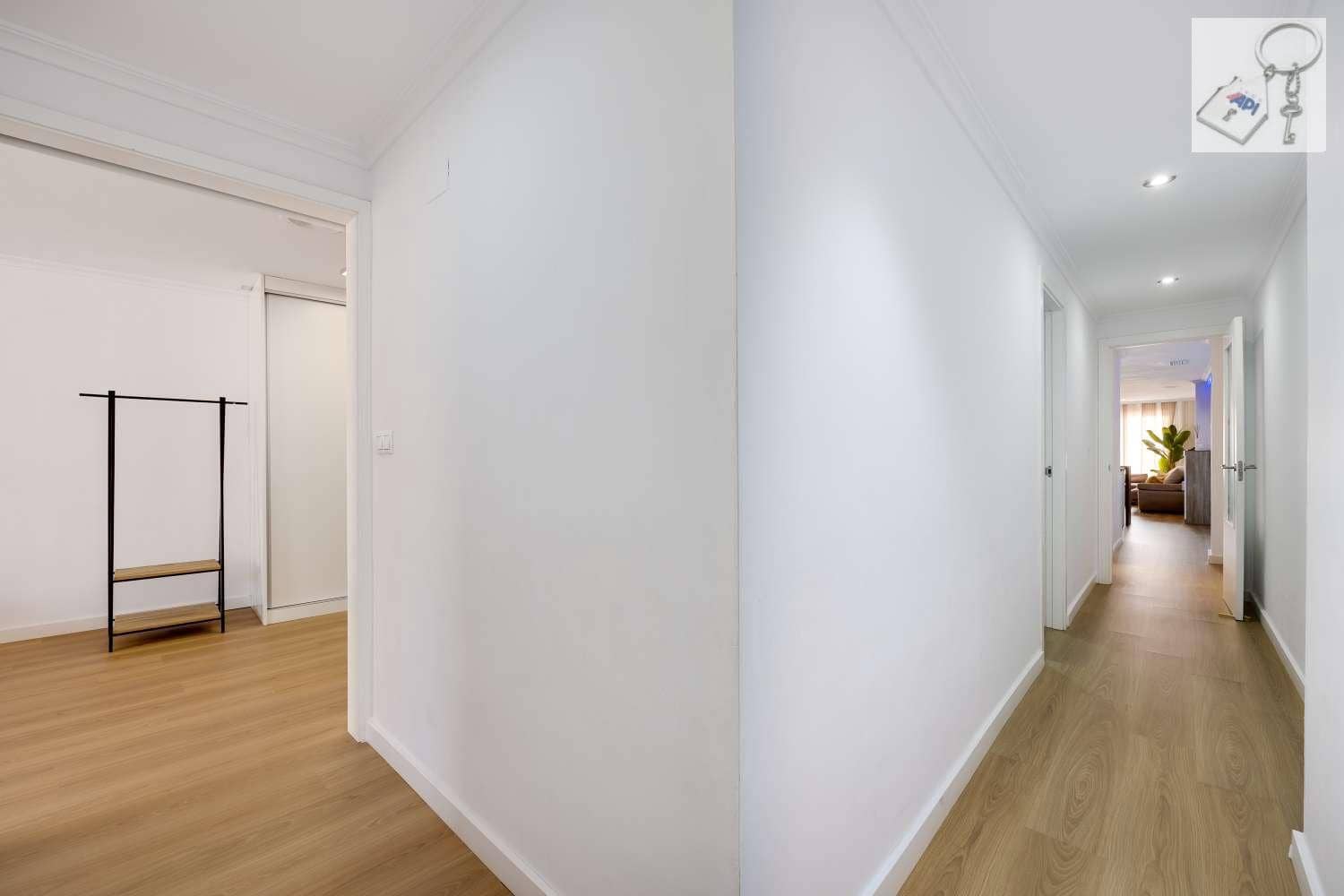 3 soverom Strandleiligheter til salgs i Torrevieja - € 259 990 (Ref: 9047653)