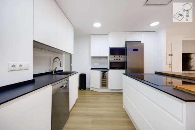 3 slaapkamer Strandappartement te koop in Centro - Muelle Pesquero, Torrevieja - € 259.990 (Ref: 9047653)