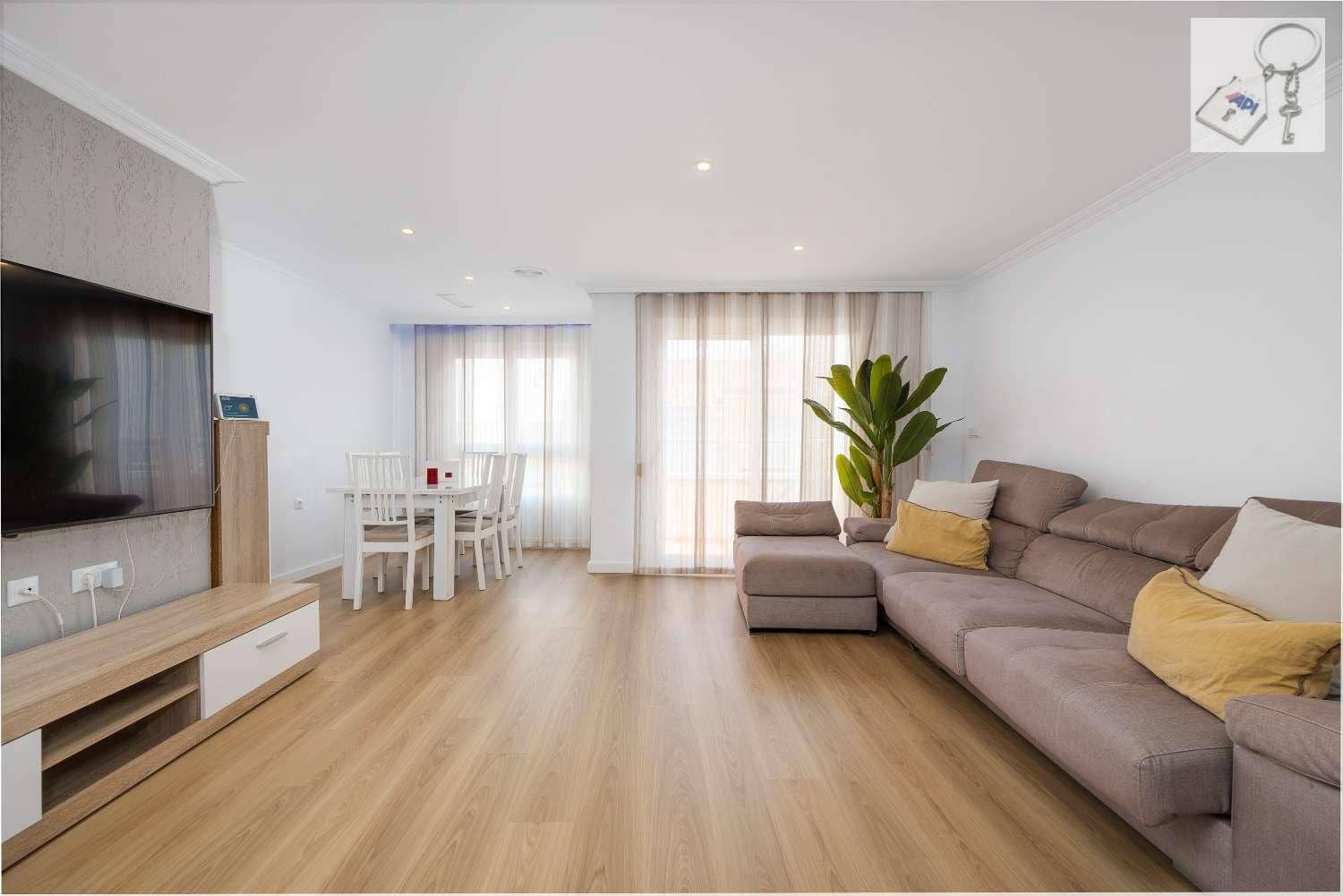 3 soverom Strandleiligheter til salgs i Torrevieja - € 259 990 (Ref: 9047653)