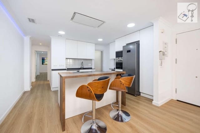 3 slaapkamer Strandappartement te koop in Centro - Muelle Pesquero, Torrevieja - € 259.990 (Ref: 9047653)