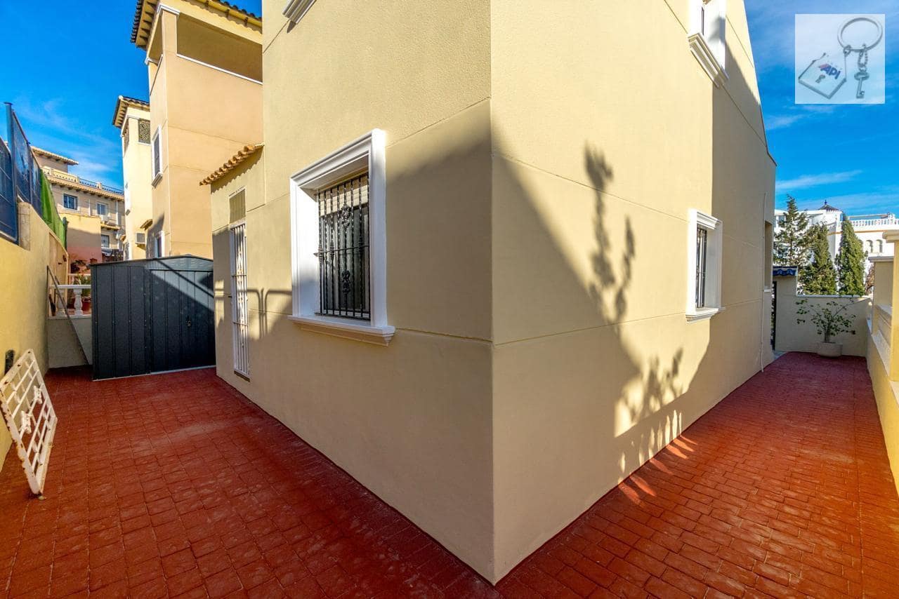 3 soveværelse Byhus til salg i Orihuela med swimmingpool - € 295.000 (Ref: 9088455)