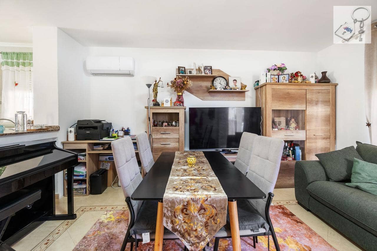 3 soveværelse Byhus til salg i Orihuela med swimmingpool - € 295.000 (Ref: 9088455)