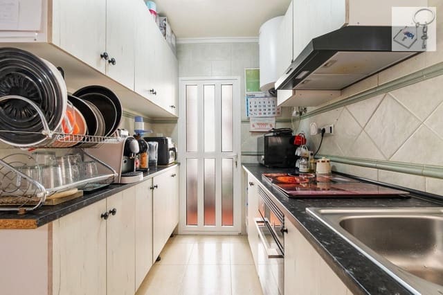 3 soveværelse Byhus til salg i Orihuela med swimmingpool - € 295.000 (Ref: 9088455)