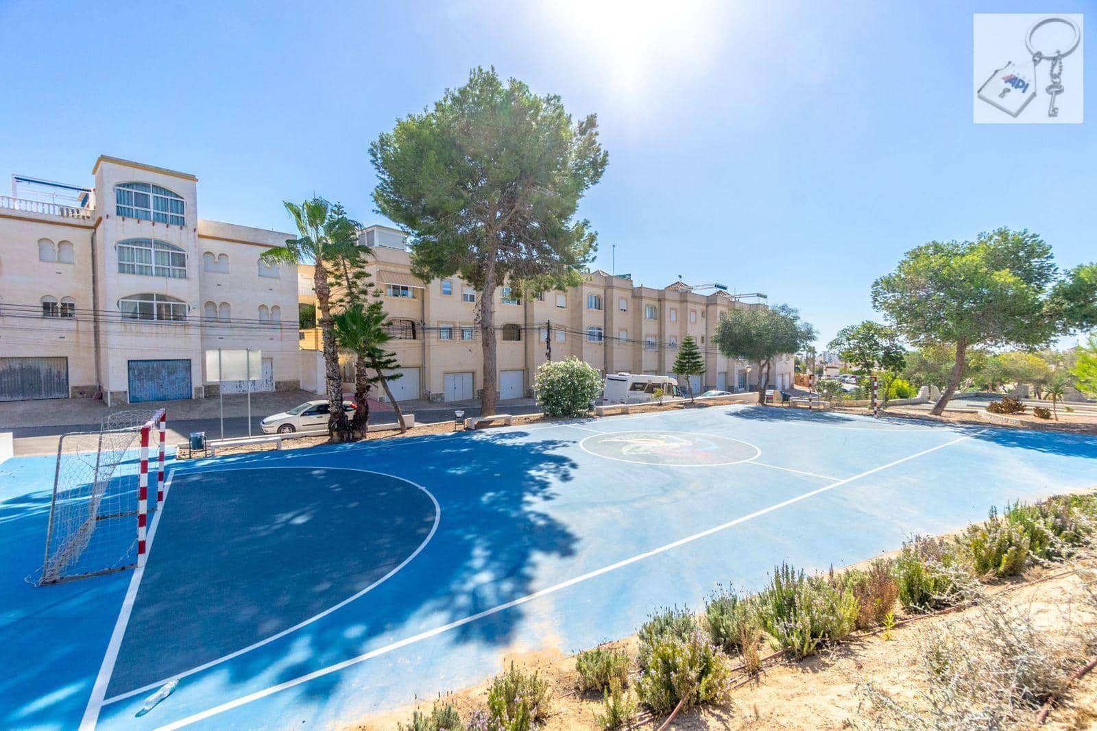 3 soveværelse Byhus til salg i Orihuela med swimmingpool - € 295.000 (Ref: 9088455)