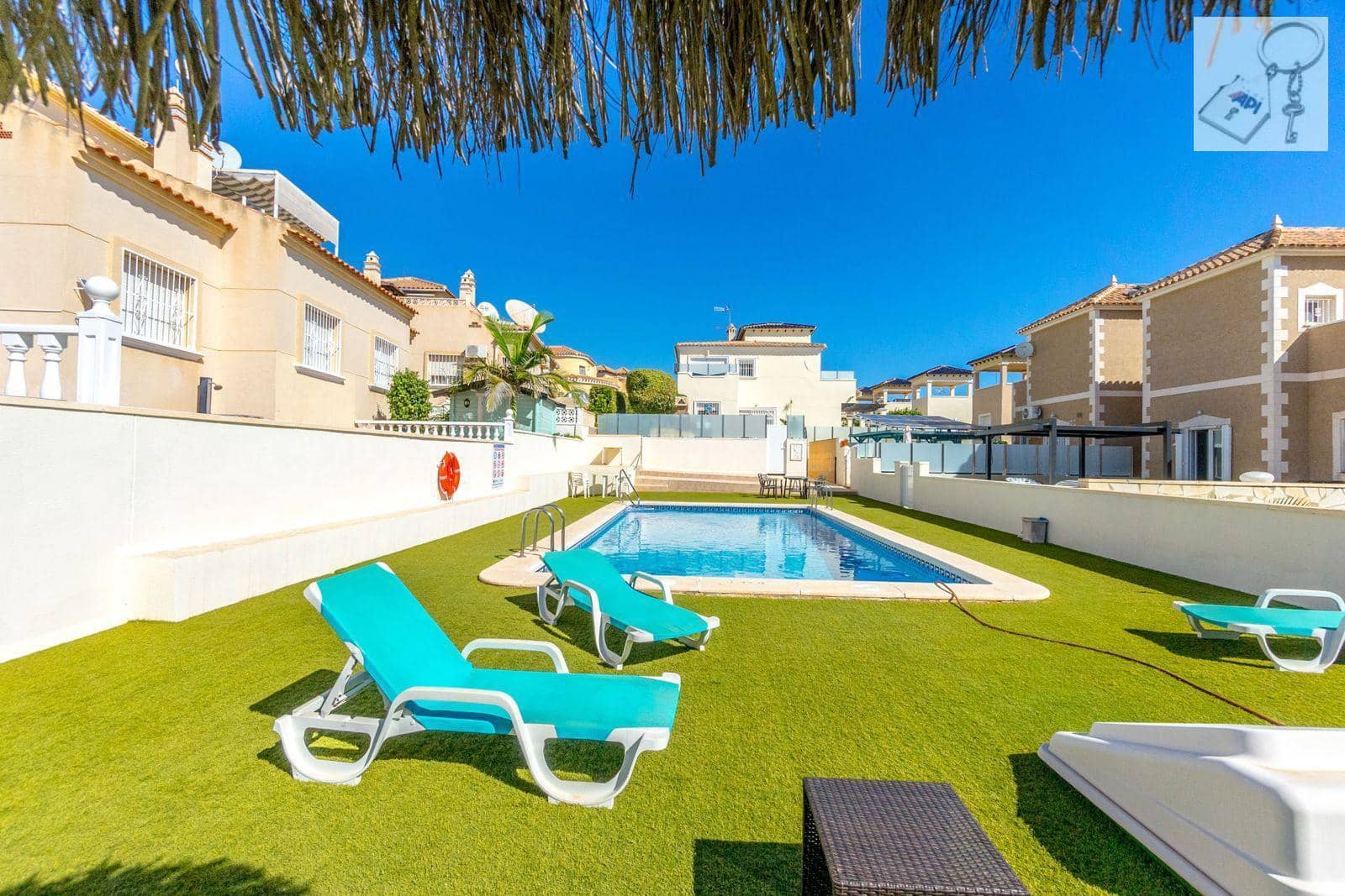 3 soveværelse Byhus til salg i Orihuela med swimmingpool - € 295.000 (Ref: 9088455)