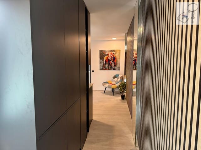 Apartamento de 3 habitaciones en Torrevieja en venta - 357.000 € (Ref: 9088456)