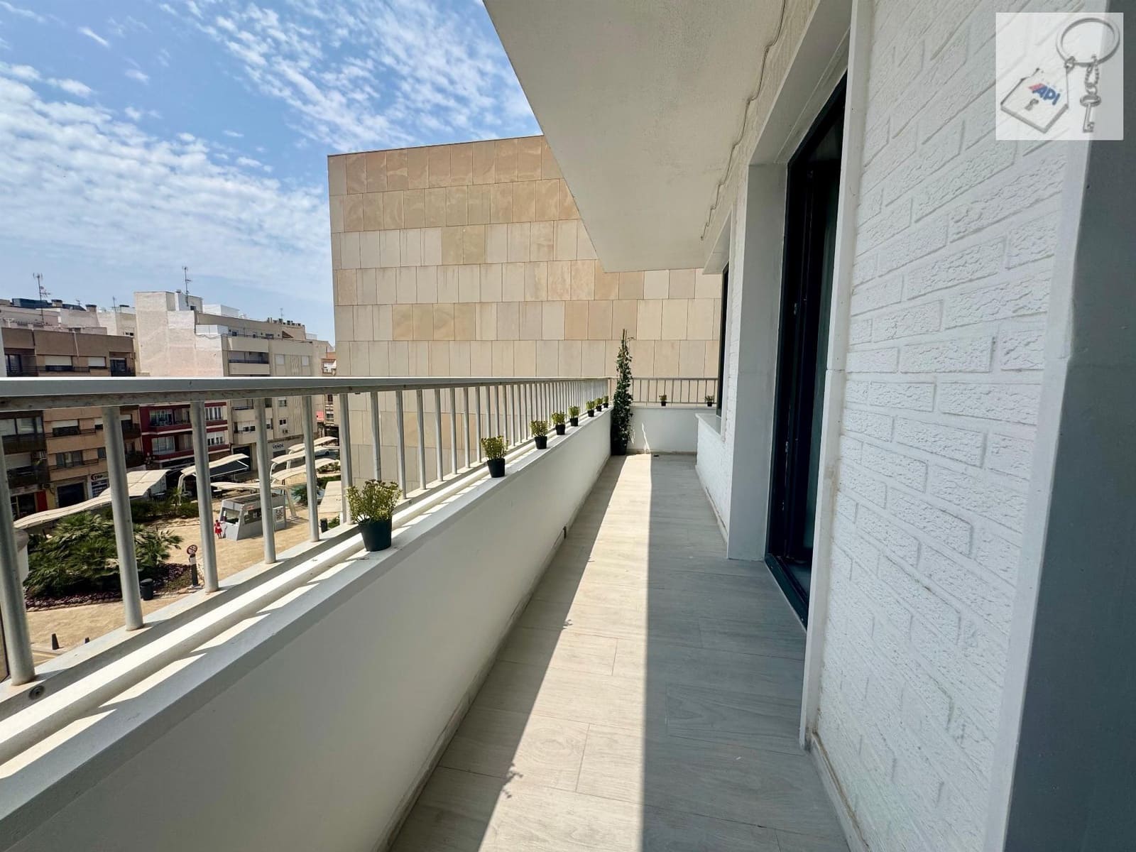 Apartamento de 3 habitaciones en Torrevieja en venta - 357.000 € (Ref: 9088456)