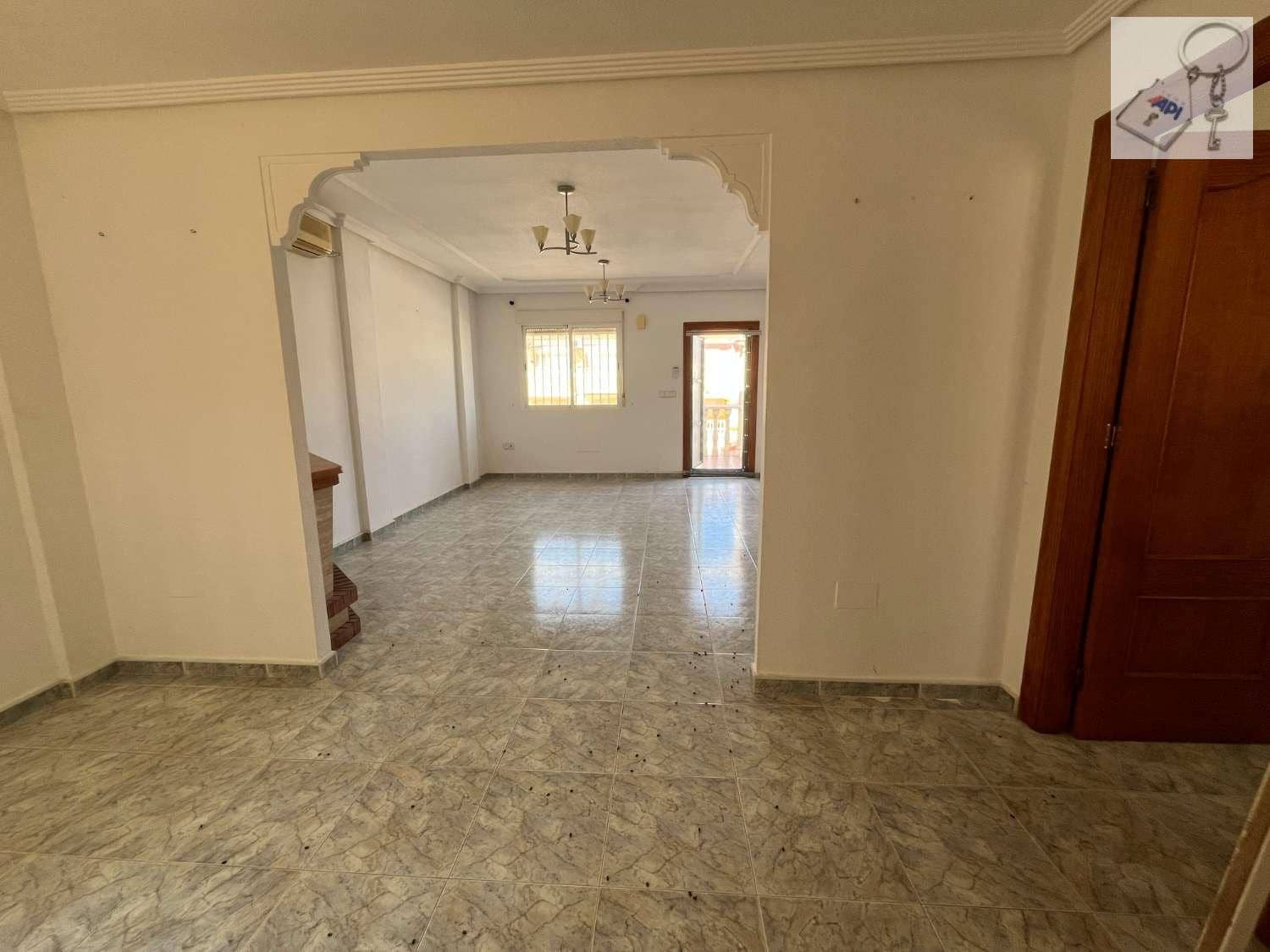 4 sovrum Villa till salu i San Miguel de Salinas med pool garage - 235 000 € (Ref: 9110030)