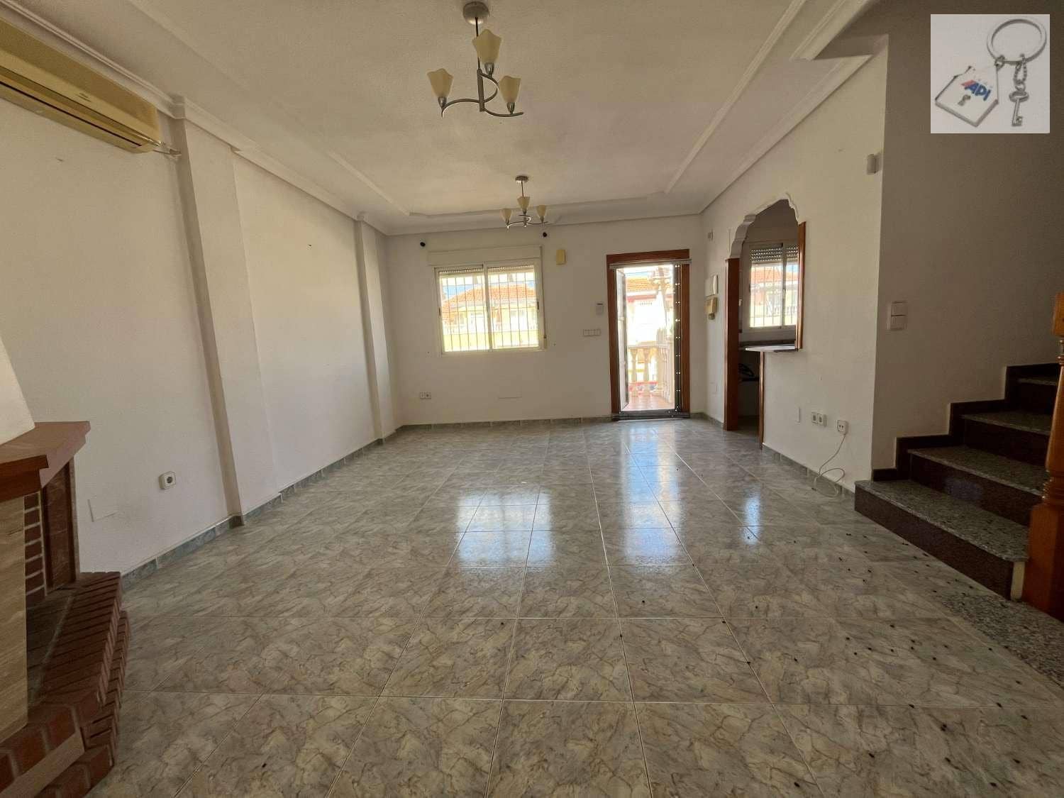 4 sovrum Villa till salu i San Miguel de Salinas med pool garage - 235 000 € (Ref: 9110030)