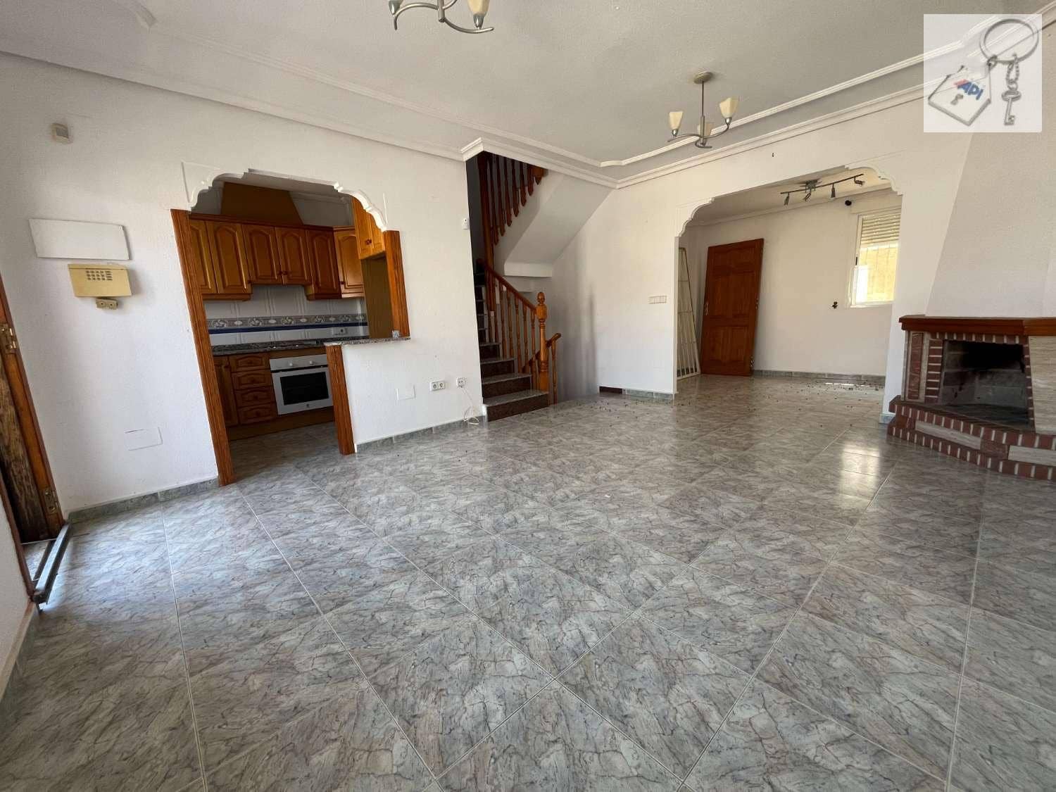 4 sovrum Villa till salu i San Miguel de Salinas med pool garage - 235 000 € (Ref: 9110030)