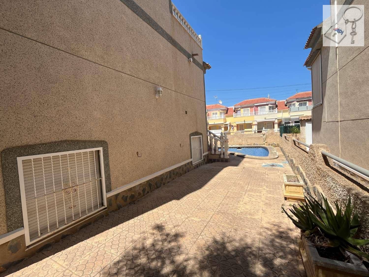 4 sovrum Villa till salu i San Miguel de Salinas med pool garage - 235 000 € (Ref: 9110030)