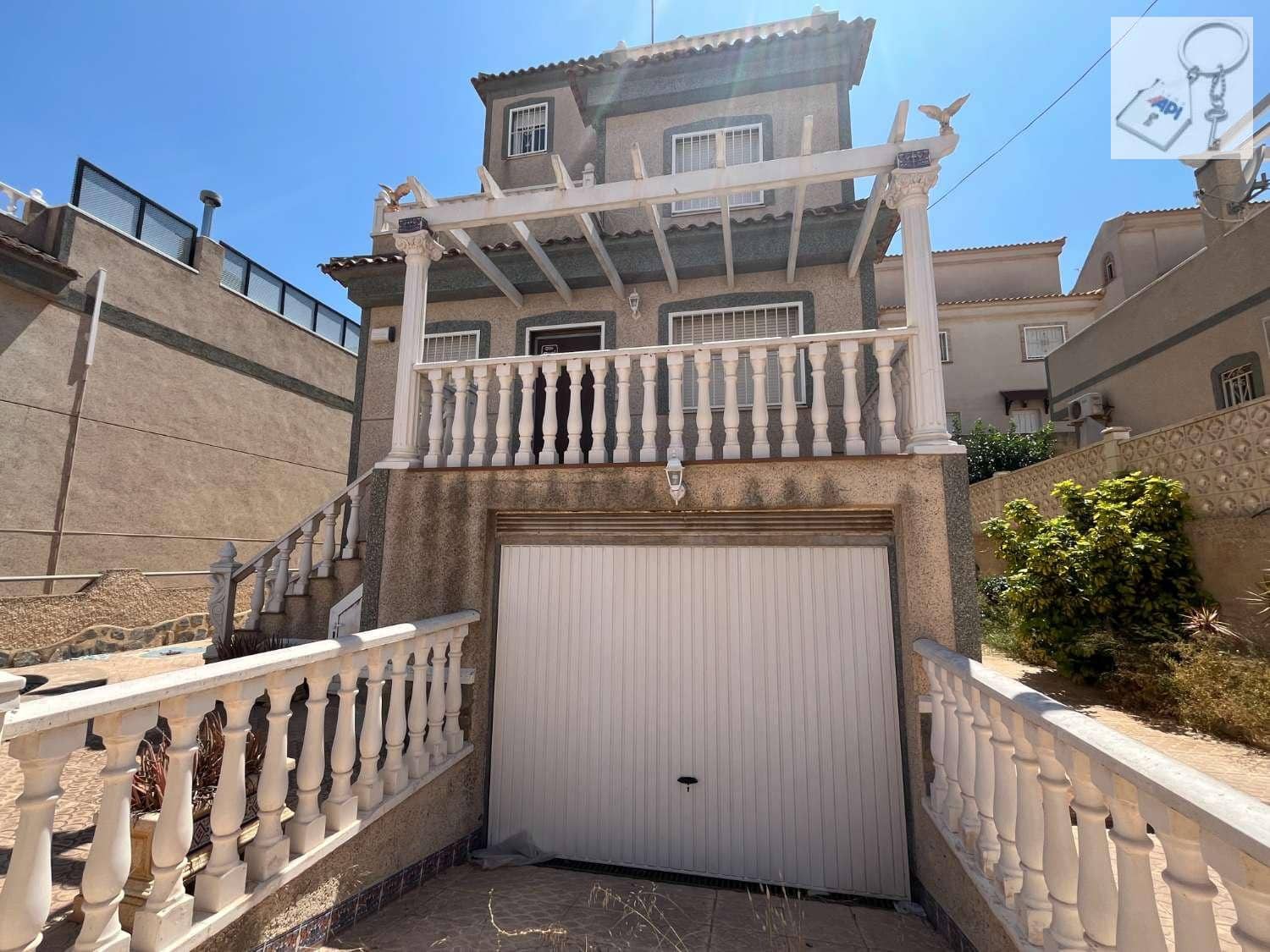 4 sovrum Villa till salu i San Miguel de Salinas med pool garage - 235 000 € (Ref: 9110030)