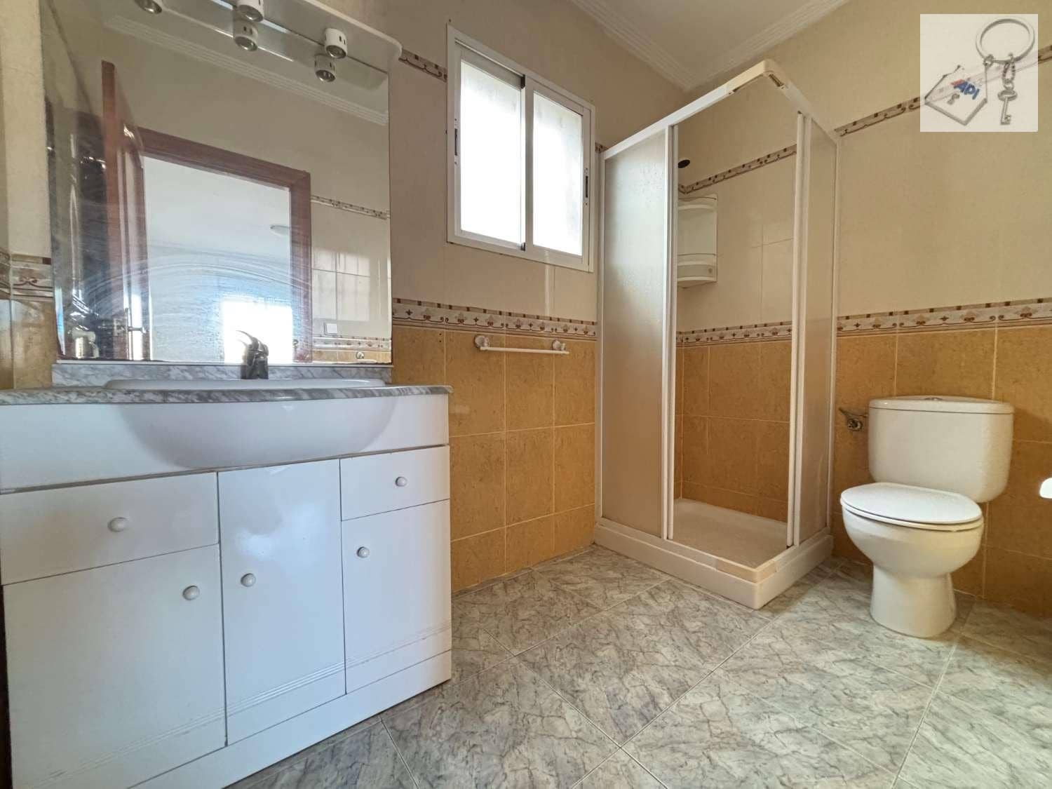 4 makuuhuone Huvila myytävänä paikassa San Miguel de Salinas mukana uima-altaan 
autotalli - 235 000 € (Ref: 9110030)