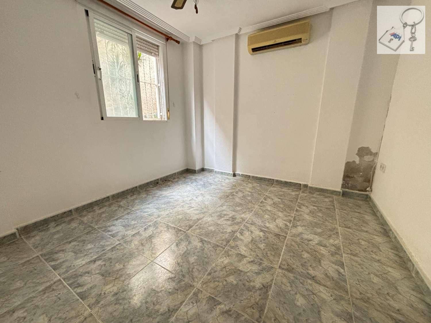 4 makuuhuone Huvila myytävänä paikassa San Miguel de Salinas mukana uima-altaan 
autotalli - 235 000 € (Ref: 9110030)