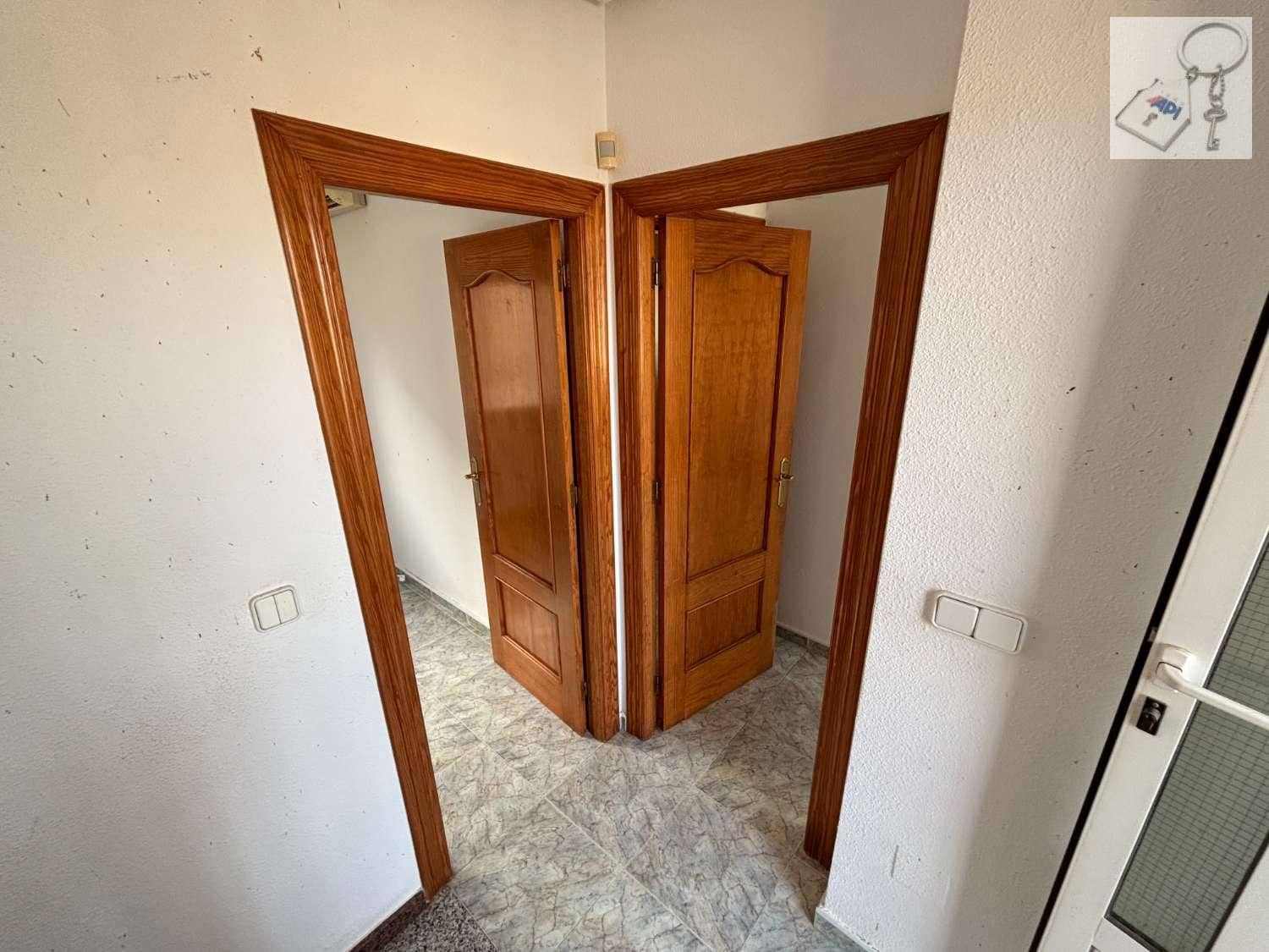 4 makuuhuone Huvila myytävänä paikassa San Miguel de Salinas mukana uima-altaan 
autotalli - 235 000 € (Ref: 9110030)