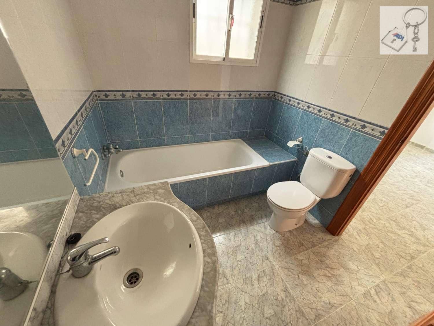 4 makuuhuone Huvila myytävänä paikassa San Miguel de Salinas mukana uima-altaan 
autotalli - 235 000 € (Ref: 9110030)