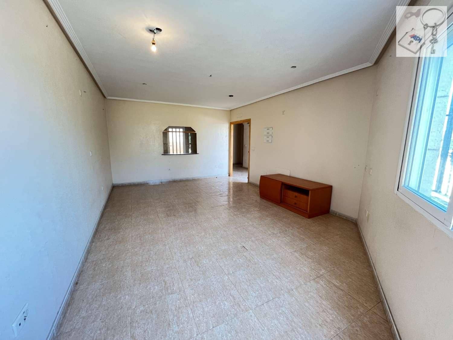 5 soveværelse Semi-Rækkehus til salg i Orihuela - € 145.000 (Ref: 9188071)