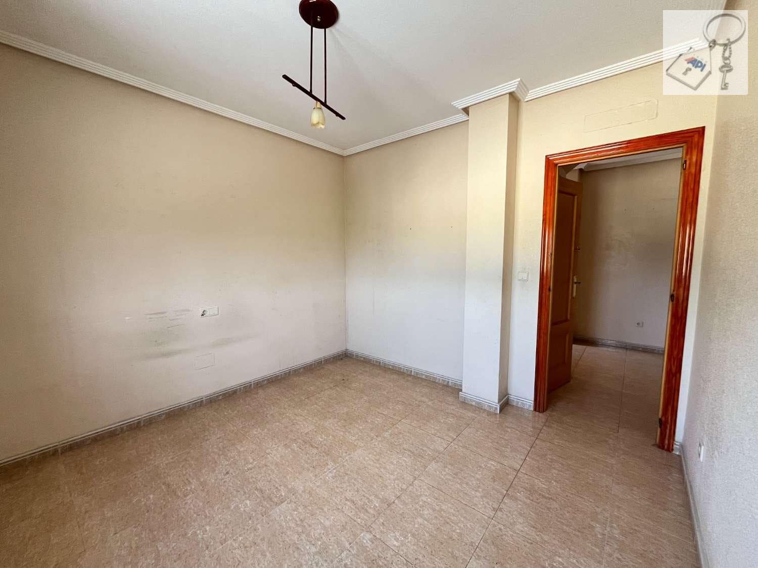 5 soveværelse Semi-Rækkehus til salg i Orihuela - € 145.000 (Ref: 9188071)