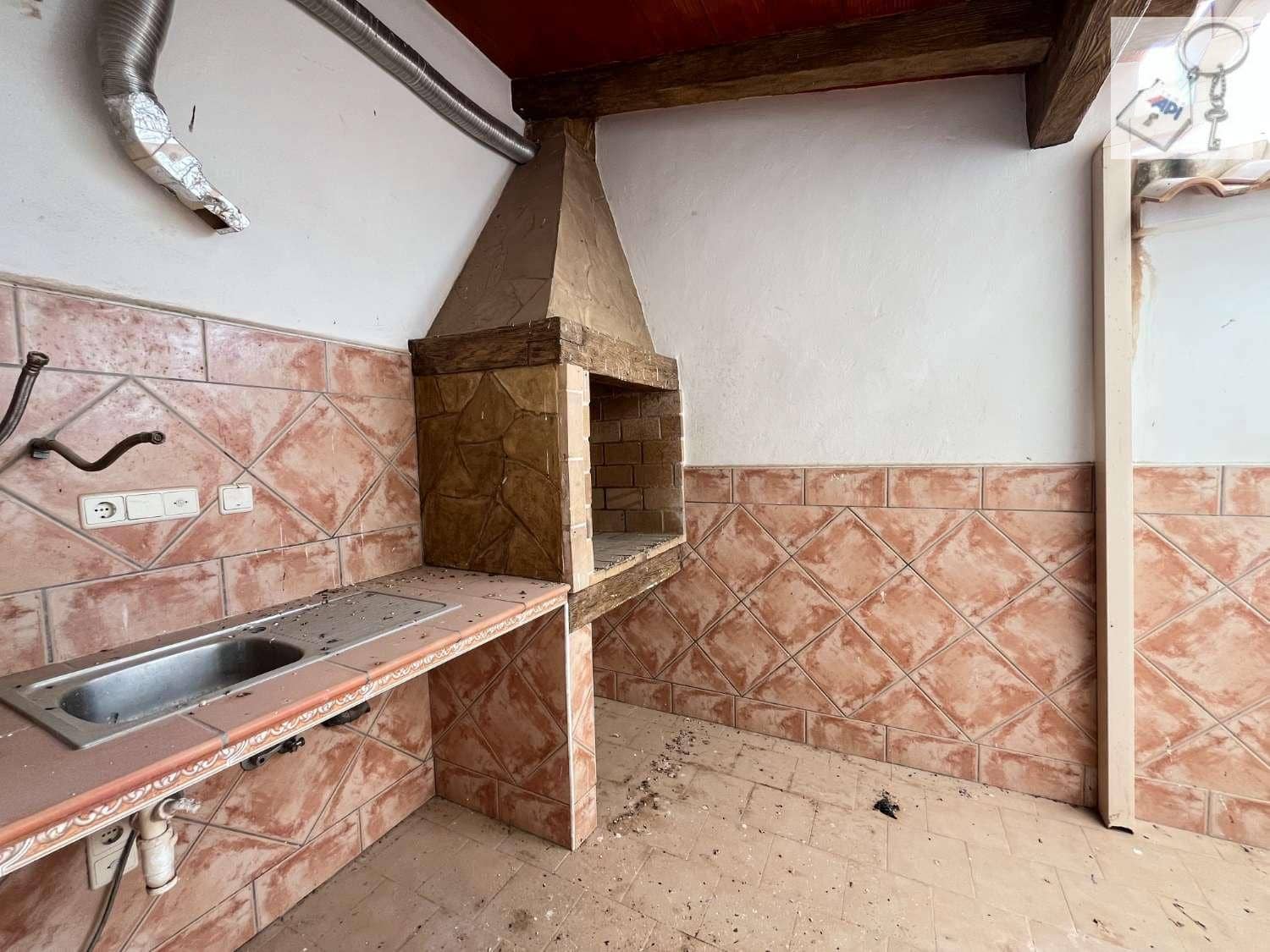 5 soveværelse Semi-Rækkehus til salg i Orihuela - € 145.000 (Ref: 9188071)