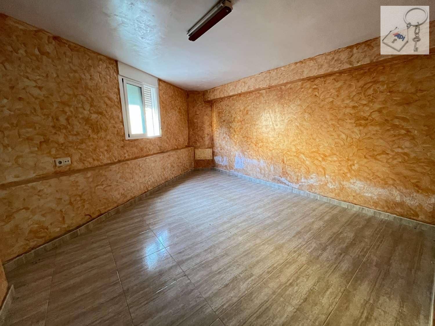 5 soveværelse Semi-Rækkehus til salg i Orihuela - € 145.000 (Ref: 9188071)