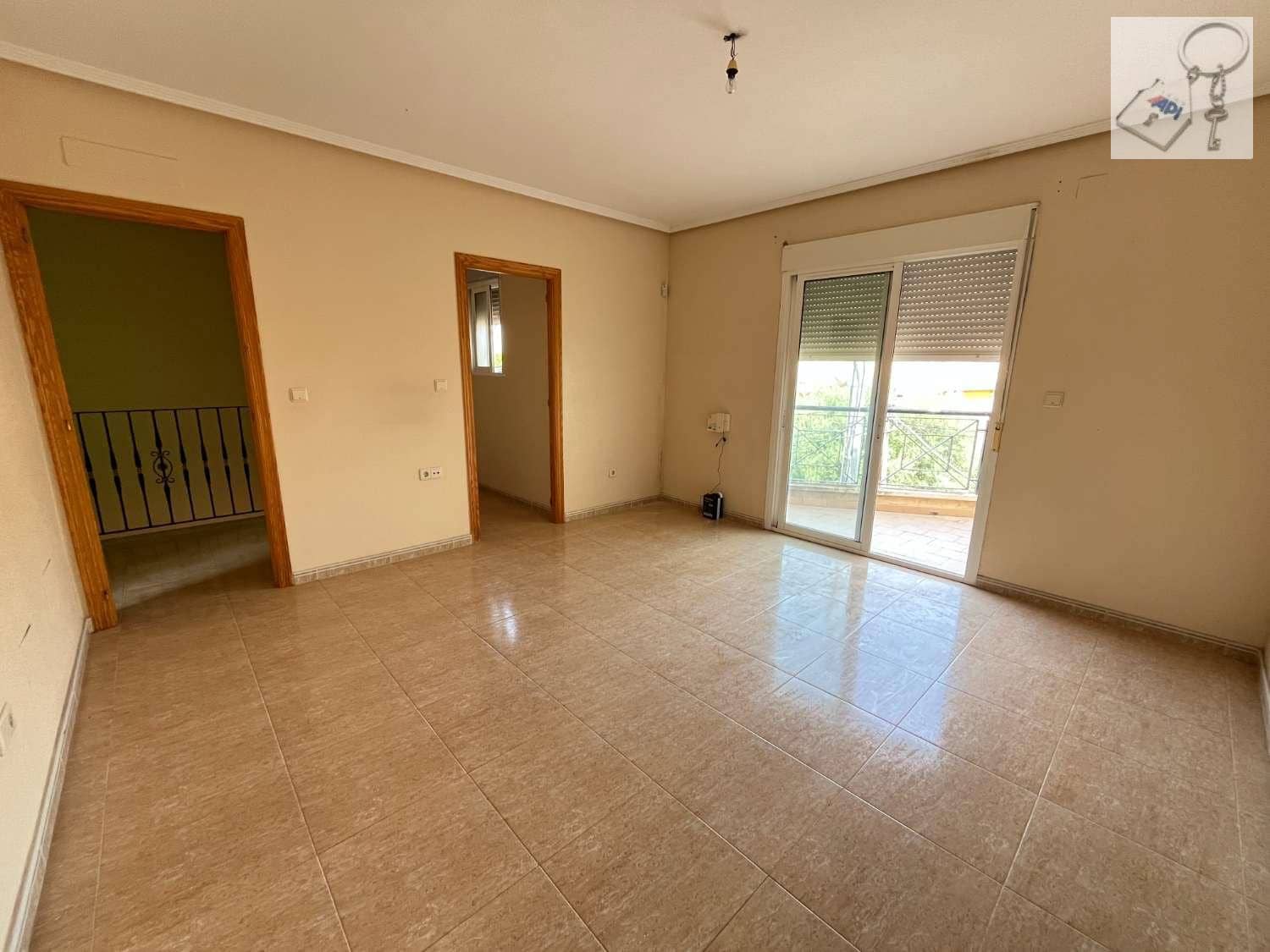 5 soveværelse Semi-Rækkehus til salg i Orihuela - € 145.000 (Ref: 9188071)