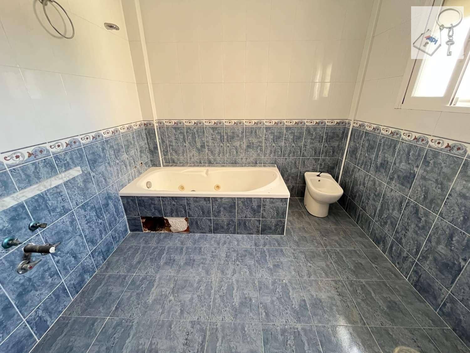 5 soveværelse Semi-Rækkehus til salg i Orihuela - € 145.000 (Ref: 9188071)