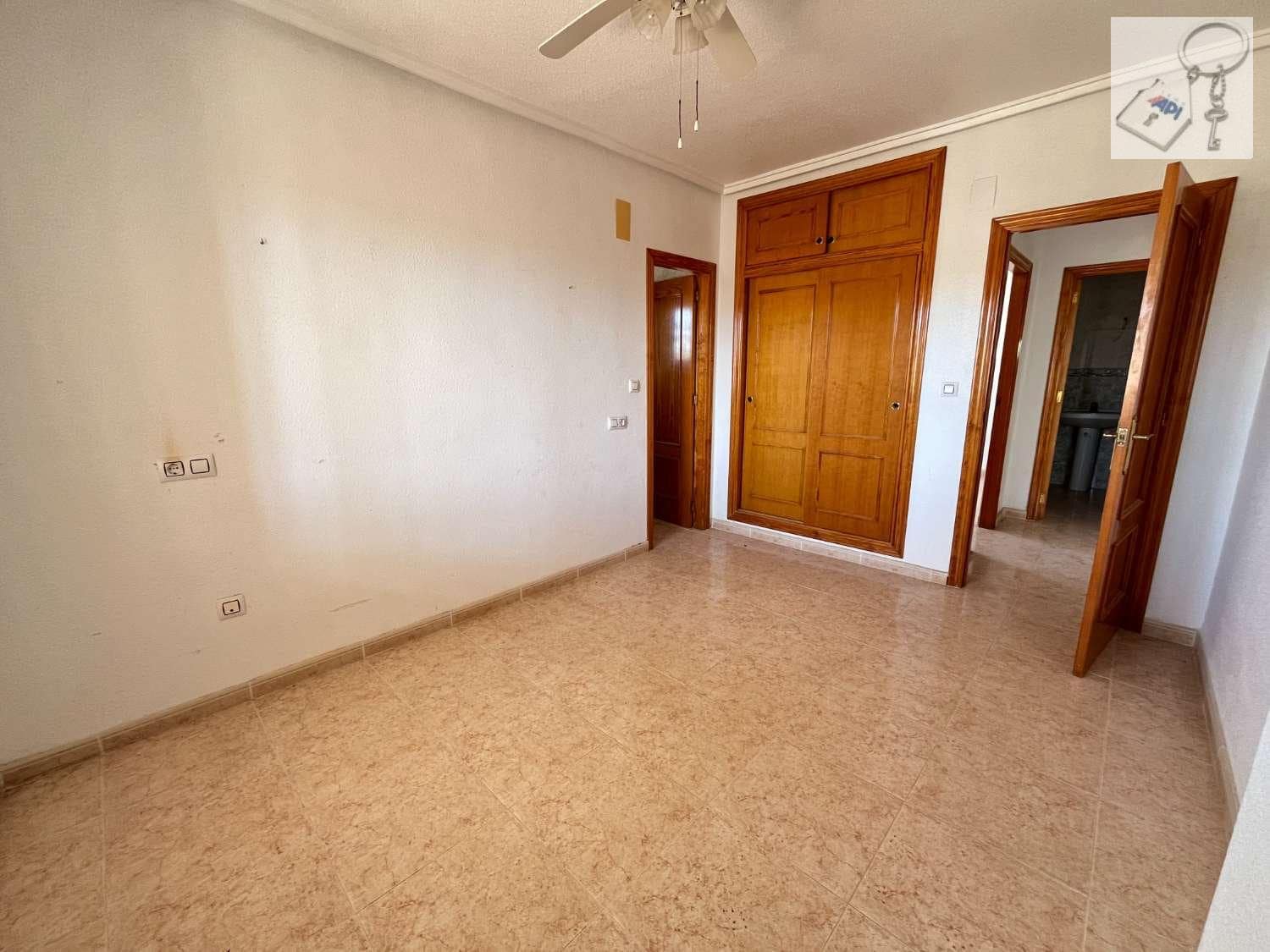 4 soveværelse Byhus til salg i Orihuela Costa med garage - € 220.000 (Ref: 9265164)