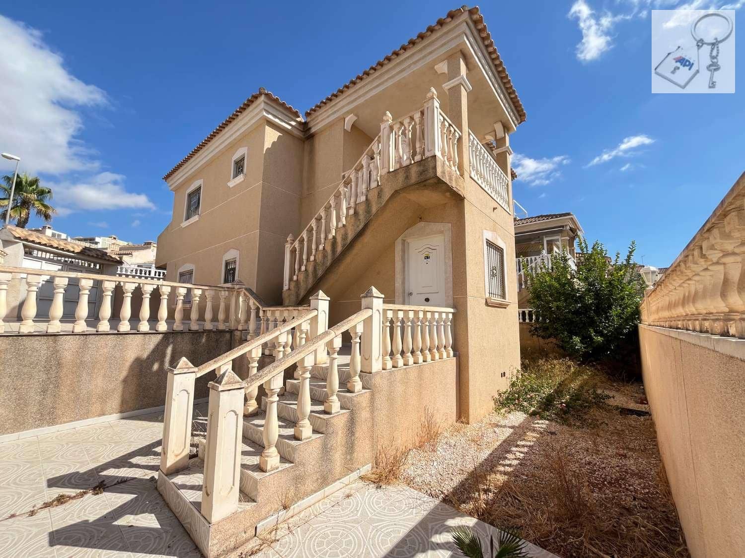 4 soveværelse Byhus til salg i Orihuela Costa med garage - € 220.000 (Ref: 9265164)