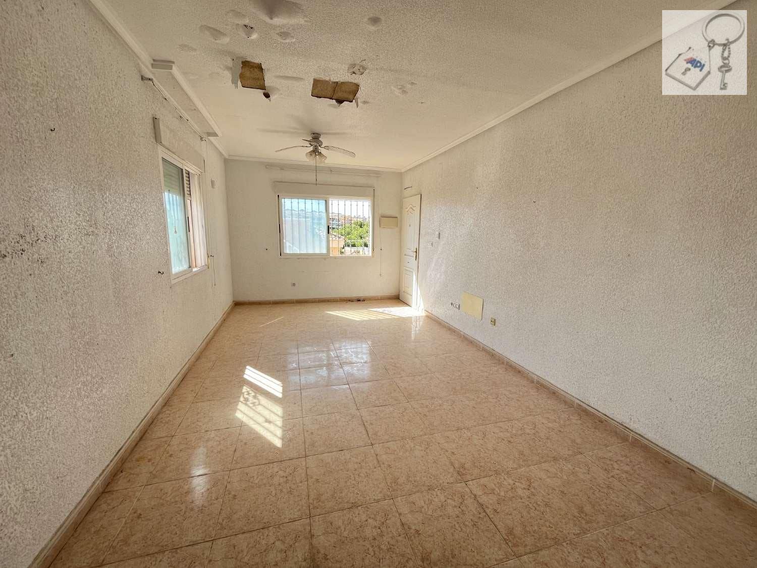 4 soveværelse Byhus til salg i Orihuela Costa med garage - € 220.000 (Ref: 9265164)
