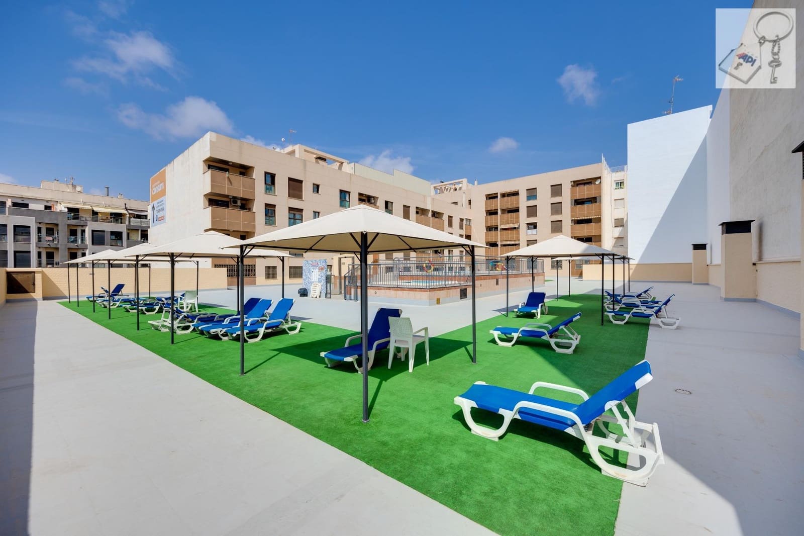 2 sovrum Lägenhet till salu i Torrevieja med pool - 185 000 € (Ref: 9306289)