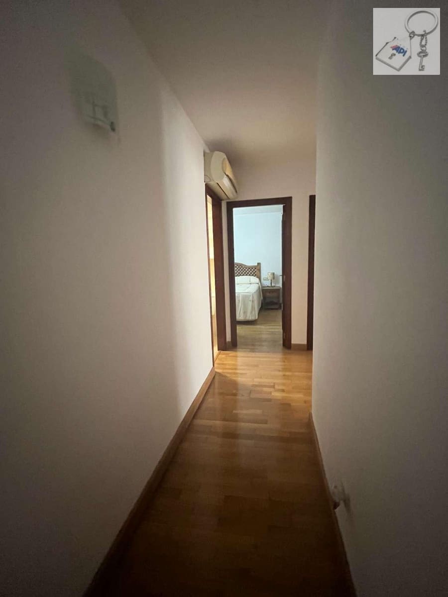 4 sovrum Strandlägenhet till salu i Torrevieja med garage - 279 000 € (Ref: 9374951)