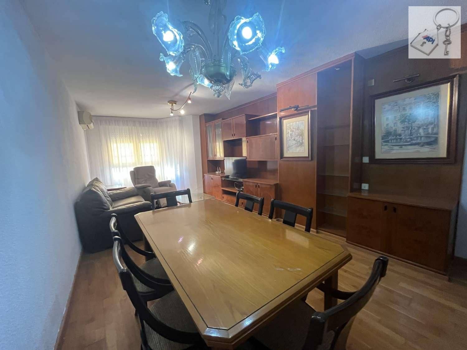 4 sovrum Strandlägenhet till salu i Torrevieja med garage - 279 000 € (Ref: 9374951)