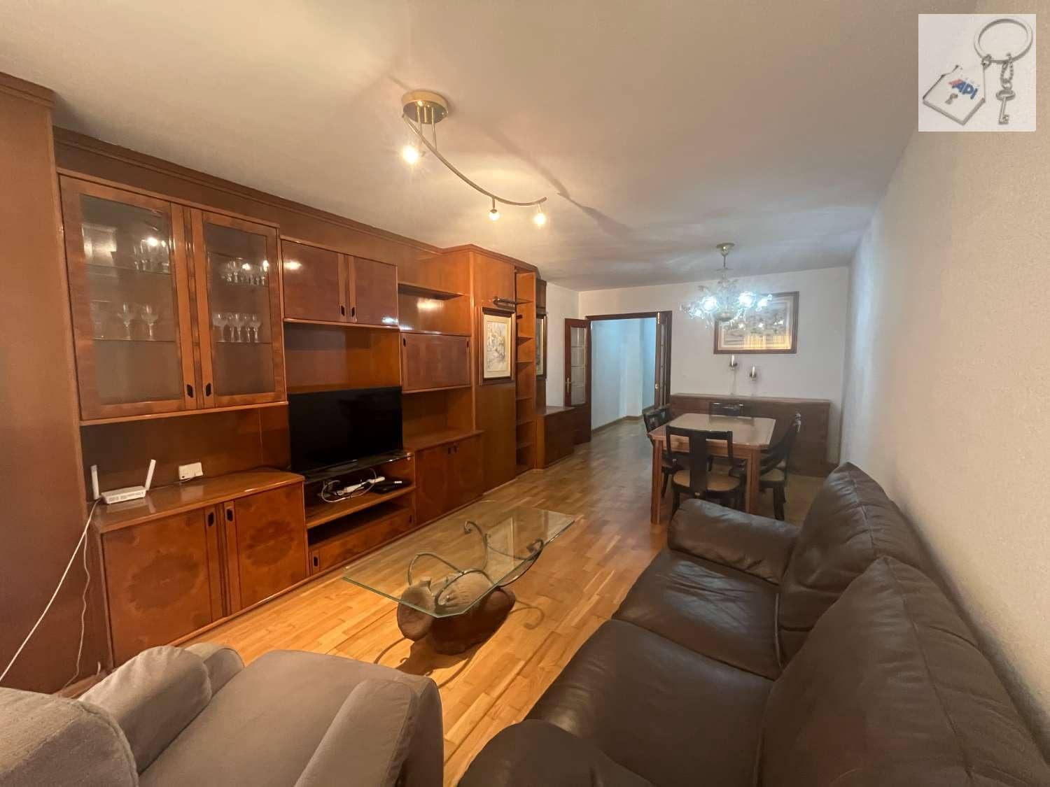 4 sovrum Strandlägenhet till salu i Torrevieja med garage - 279 000 € (Ref: 9374951)