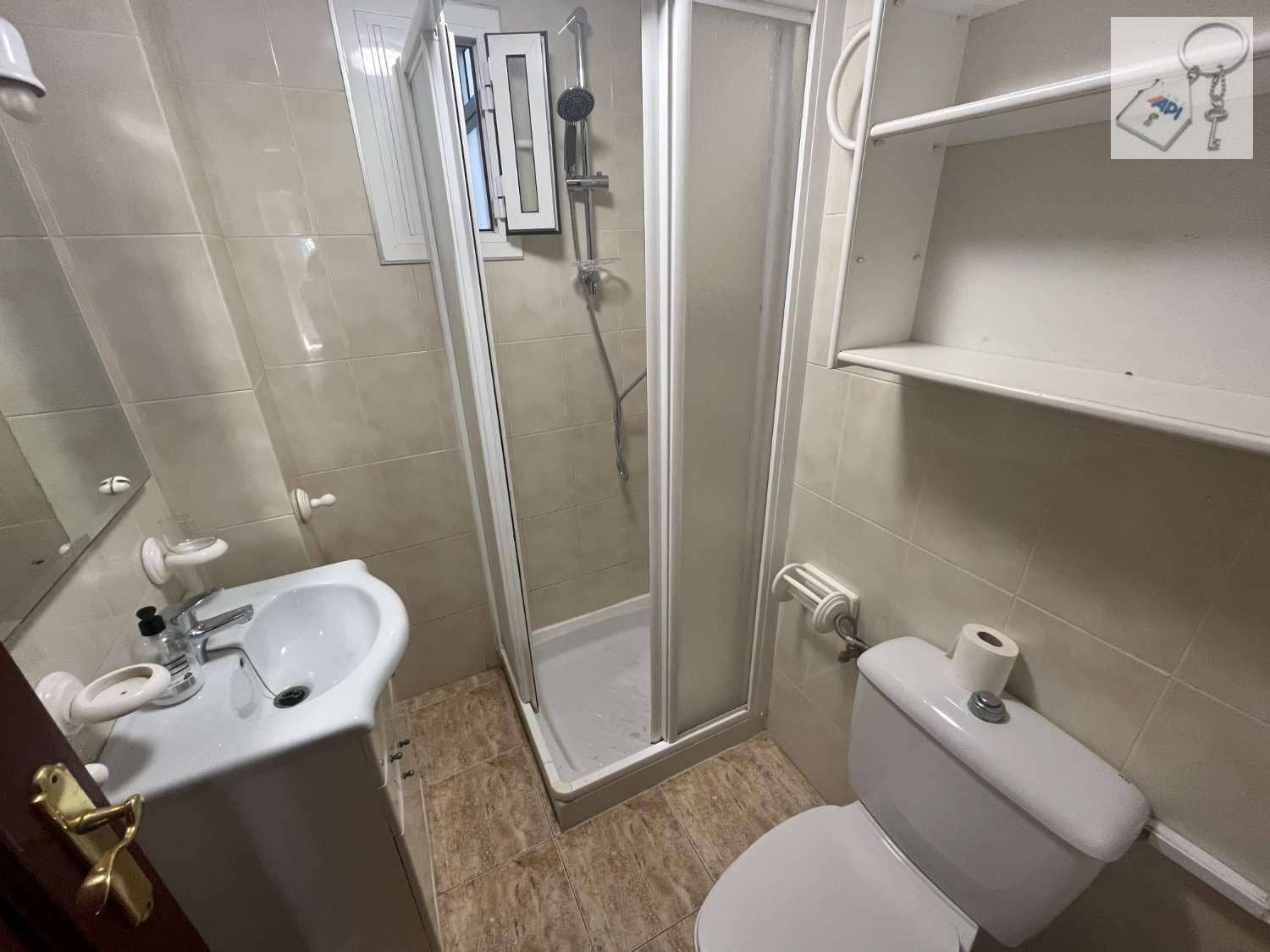 4 sovrum Strandlägenhet till salu i Torrevieja med garage - 279 000 € (Ref: 9374951)