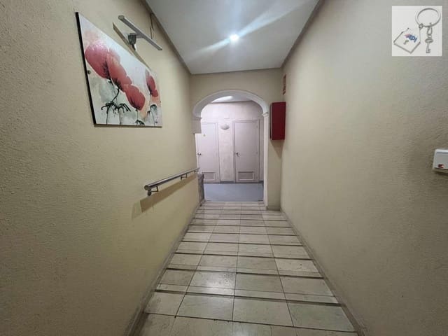 4 soveværelse Strandlejlighed til salg i Centro - Muelle Pesquero, Torrevieja med garage - € 279.000 (Ref: 9374951)